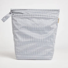 Load image into Gallery viewer, Econaps Wet Bag - Overnighter