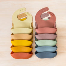 Load image into Gallery viewer, Kiin Silicone Bib