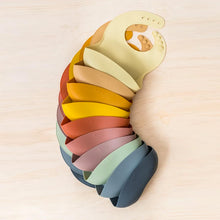 Load image into Gallery viewer, Kiin Silicone Bib
