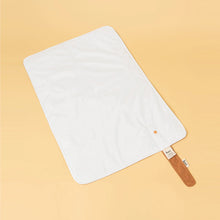 Load image into Gallery viewer, Kiin Travel Change Mat