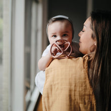 Load image into Gallery viewer, Mushie Ball Teether