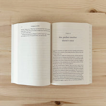 Load image into Gallery viewer, Bébé Day By Day & Bringing Up Bébé by Pamela Druckerman