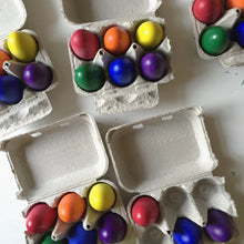 Load image into Gallery viewer, A Childhood Store Crayons - Egg & Chick