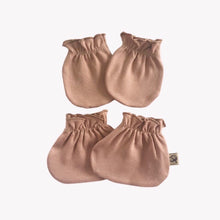 Load image into Gallery viewer, Cotton Cub Organic Mitten & Bootie Set