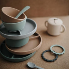 Load image into Gallery viewer, Mushie Silicone Suction Plate & Bowl