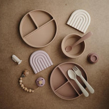 Load image into Gallery viewer, Mushie Silicone Suction Plate & Bowl