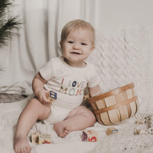 Load image into Gallery viewer, Finn + Emma Organic Bodysuit &amp; Tee (Love Mom &amp; Love Dad)
