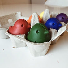 Load image into Gallery viewer, A Childhood Store Crayons - Egg &amp; Chick
