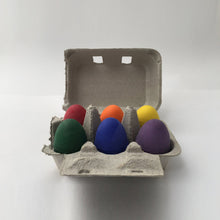 Load image into Gallery viewer, A Childhood Store Crayons - Egg &amp; Chick
