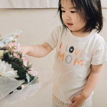 Load image into Gallery viewer, Finn + Emma Organic Bodysuit &amp; Tee (Love Mom &amp; Love Dad)
